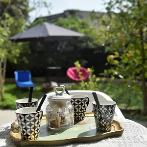  Apartment Il Giardino Dell'artista Stylish A