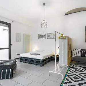 Apartament Primopiano - Belinzaghi, Mediolan