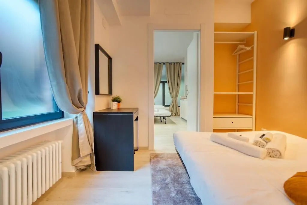 Apartment Suzzani 273 - Interno A3 Milan