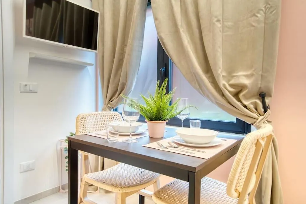 Apartment Suzzani 273 - Interno A3 Milan