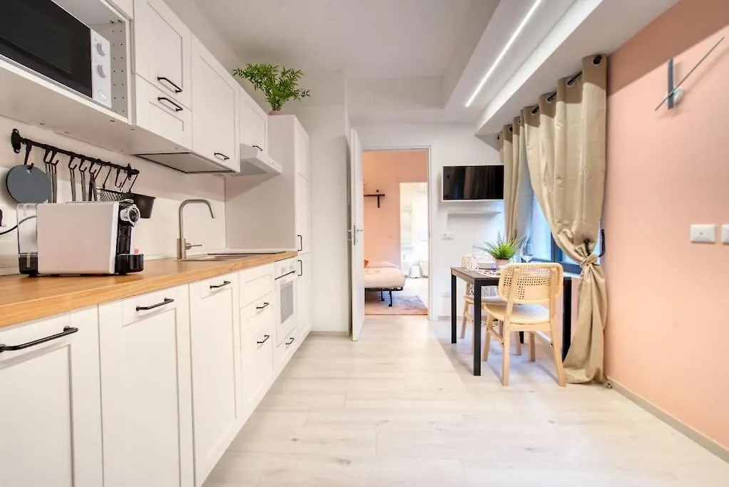 Apartment Suzzani 273 - Interno A3 Milan Italy
