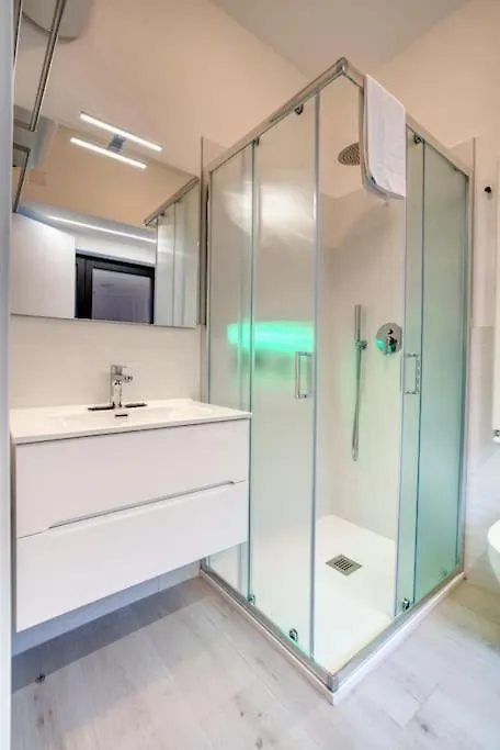 Apartment Suzzani 273 - Interno A3 Milan